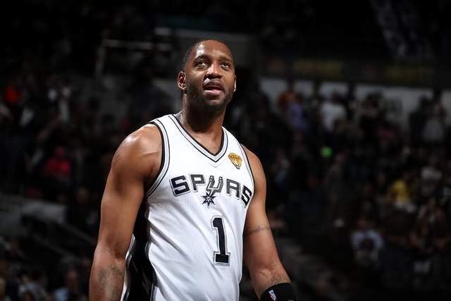 亚运会-中国三人女篮决赛力克蒙古队 勇夺金牌