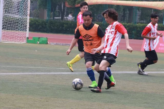 锡安29+10+7+5鹈鹕力克太阳 雷霆胜黄蜂止连败