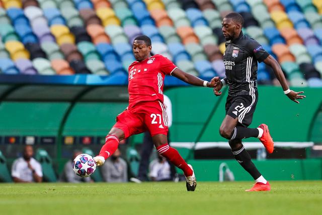 58岁意大利名宿佐拉现场观战卡利亚里vs国米